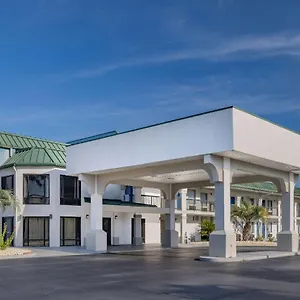 Days & By Wyndham Midtown Motel Savannah